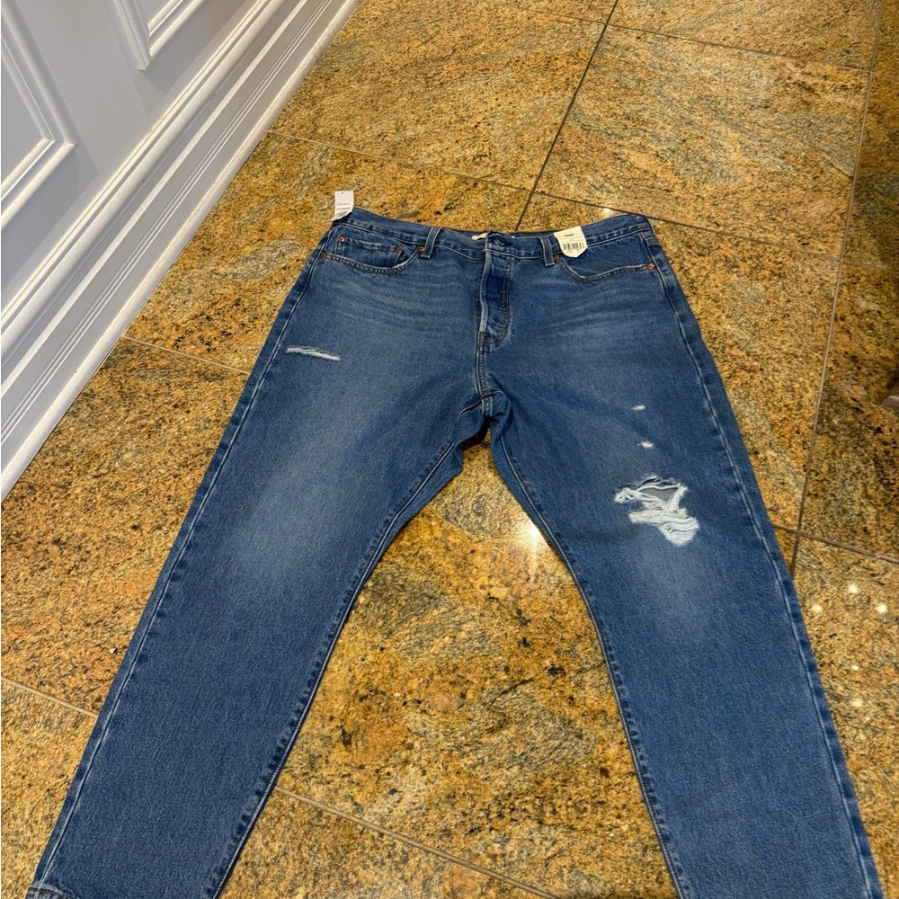 LEVIS Athens Asleep Wedgie Icon Distressed Denim Jeans in Blue